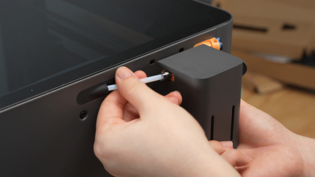 PTFE tube insertion depth on auxiliary extruder