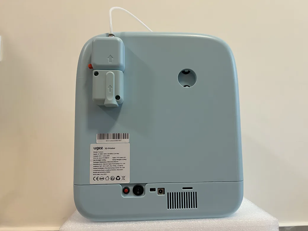 ugee Funbox 3D Printer Review: I Gave It to a 6-Year-Old for a Week 14 ugee funbox rear ports