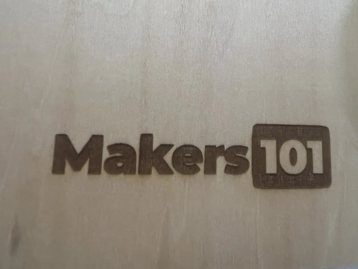 Carverall X1Pro (JL9) Review: Unboxing and Cutting Tests (2026) 26 The Makers101 logo engraved on basswood with the Carverall X1Pro